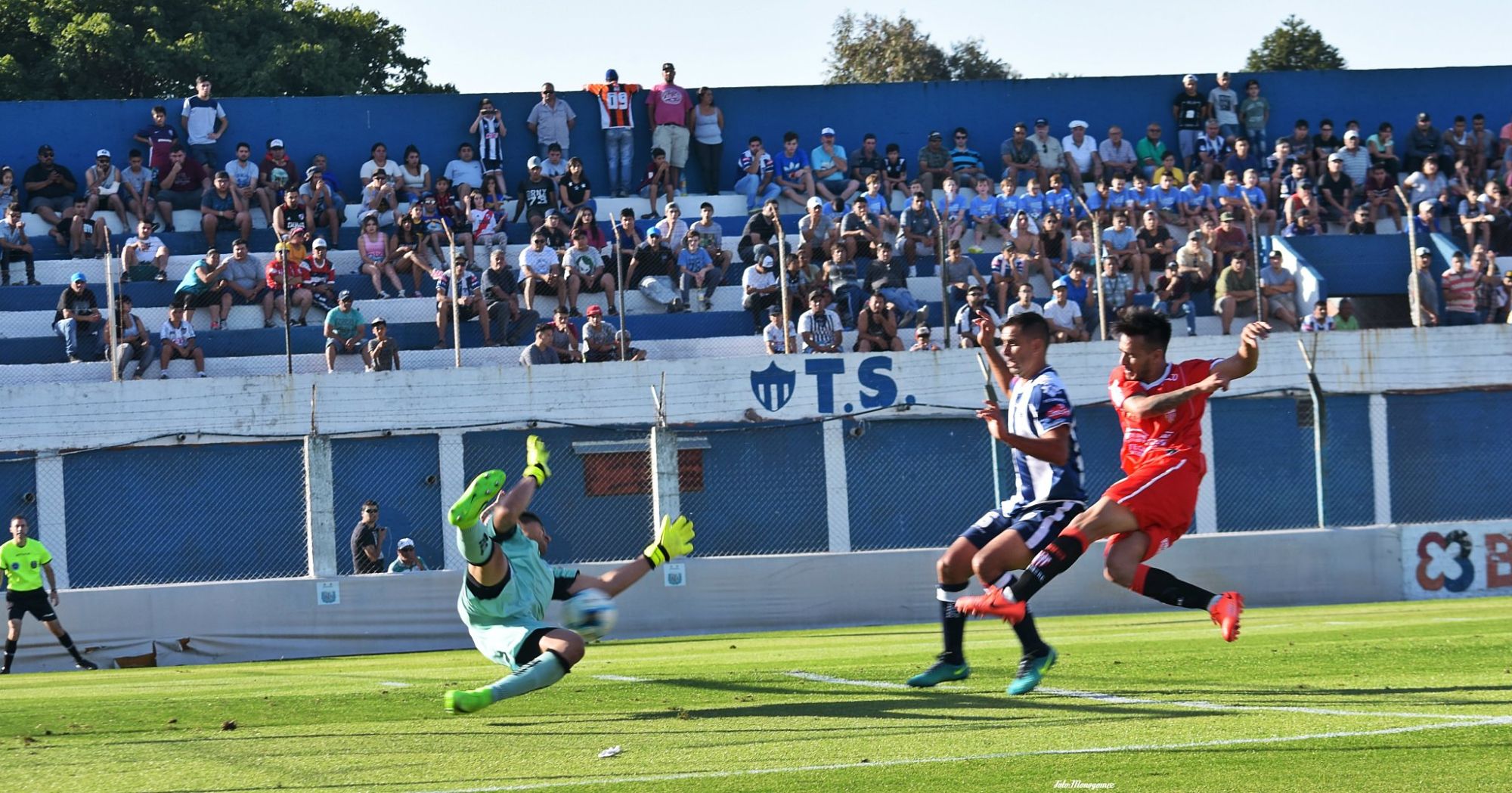 vs Tristán Suárez 14 2017-18 44